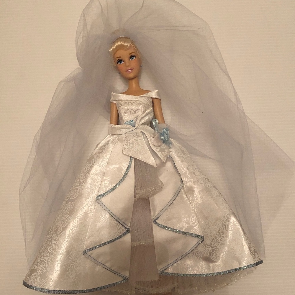 Disney Store Cinderella doll Once Upon a Wedding
